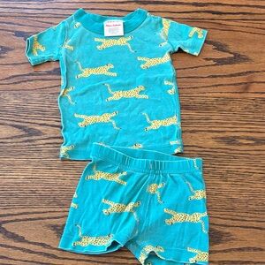 Hanna Andersson Turquoise Pajama Set with Yellow Cheetahs